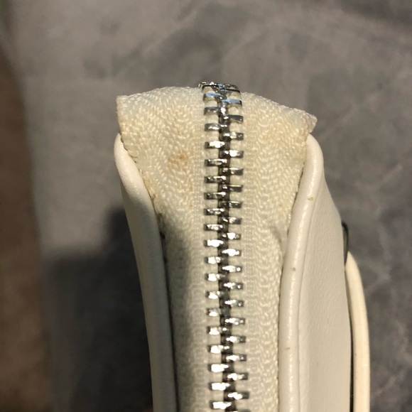 white "a new day" versatile bag!! - Picture 4 of 4